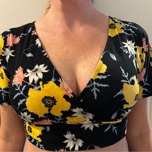 Cropped wrap top, tie back